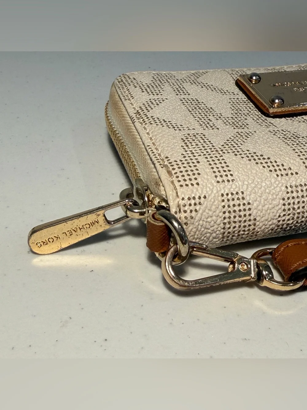 Michael Kors Jet Set Travel Double Zip Wristlet Wallet Vanilla & Acorn Monogram